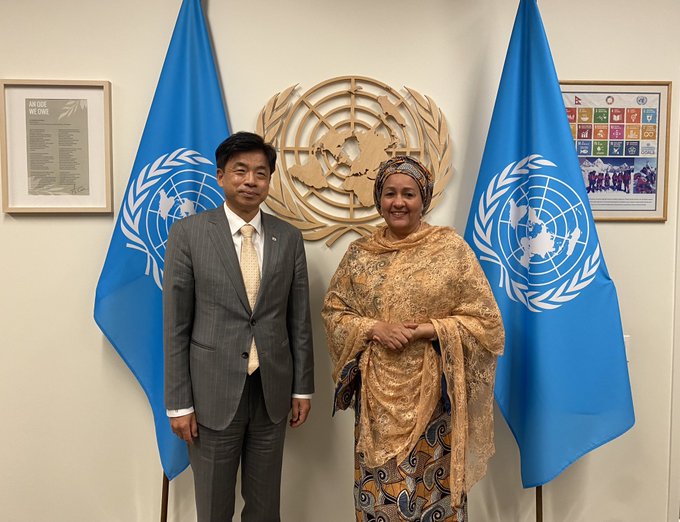 Amb. Cha met with the UN Deputy Secretary-General, H.E. Ms. Amina Mohammed (11.11)